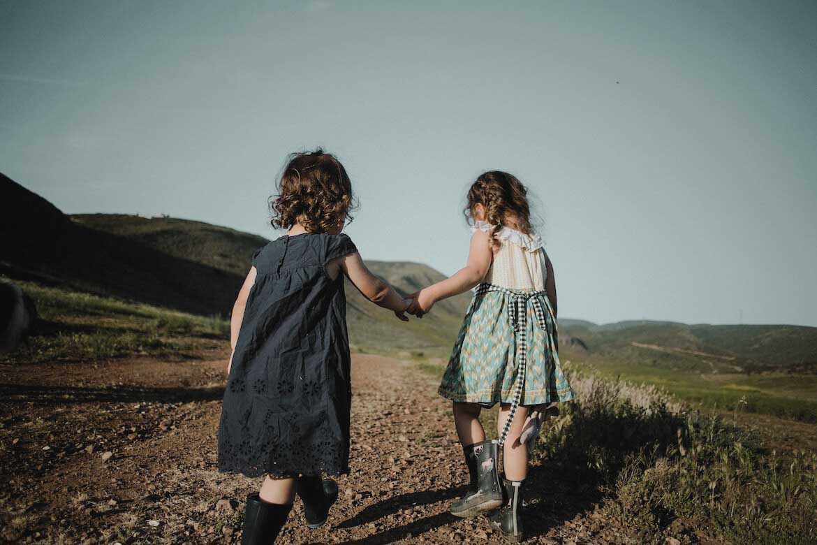 girls walking together, friendship